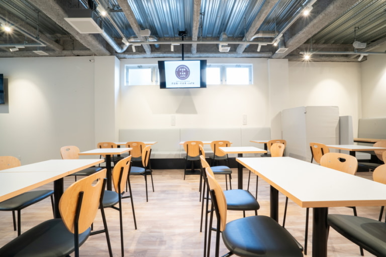 DoersTokyo エンターテイメントコラボラウンジ FUNxFAN café 