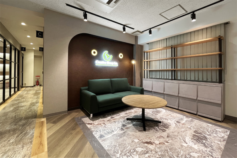 Creative Group  エントランス、ラグジュアリー・シック